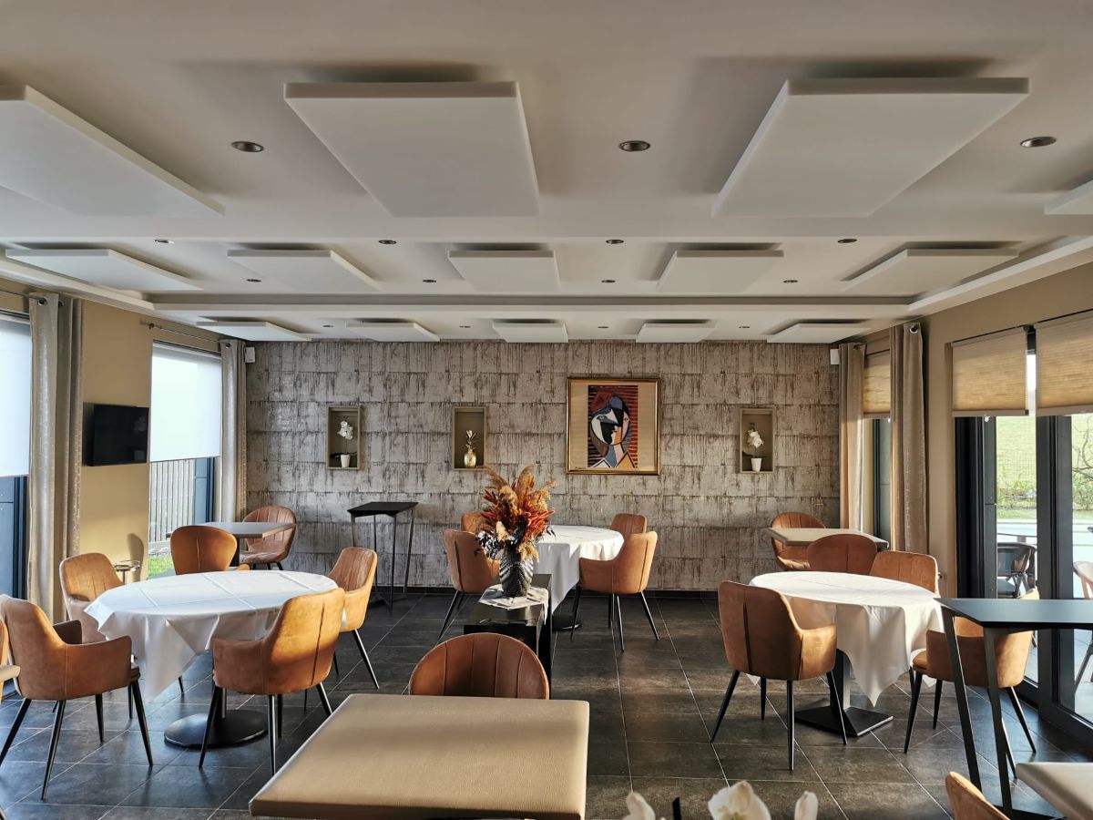 restaurant akoestische plafondpanelen