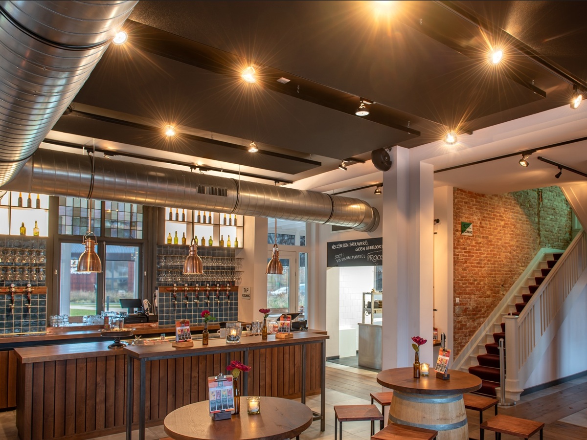 restaurant akoestische plafondpanelen